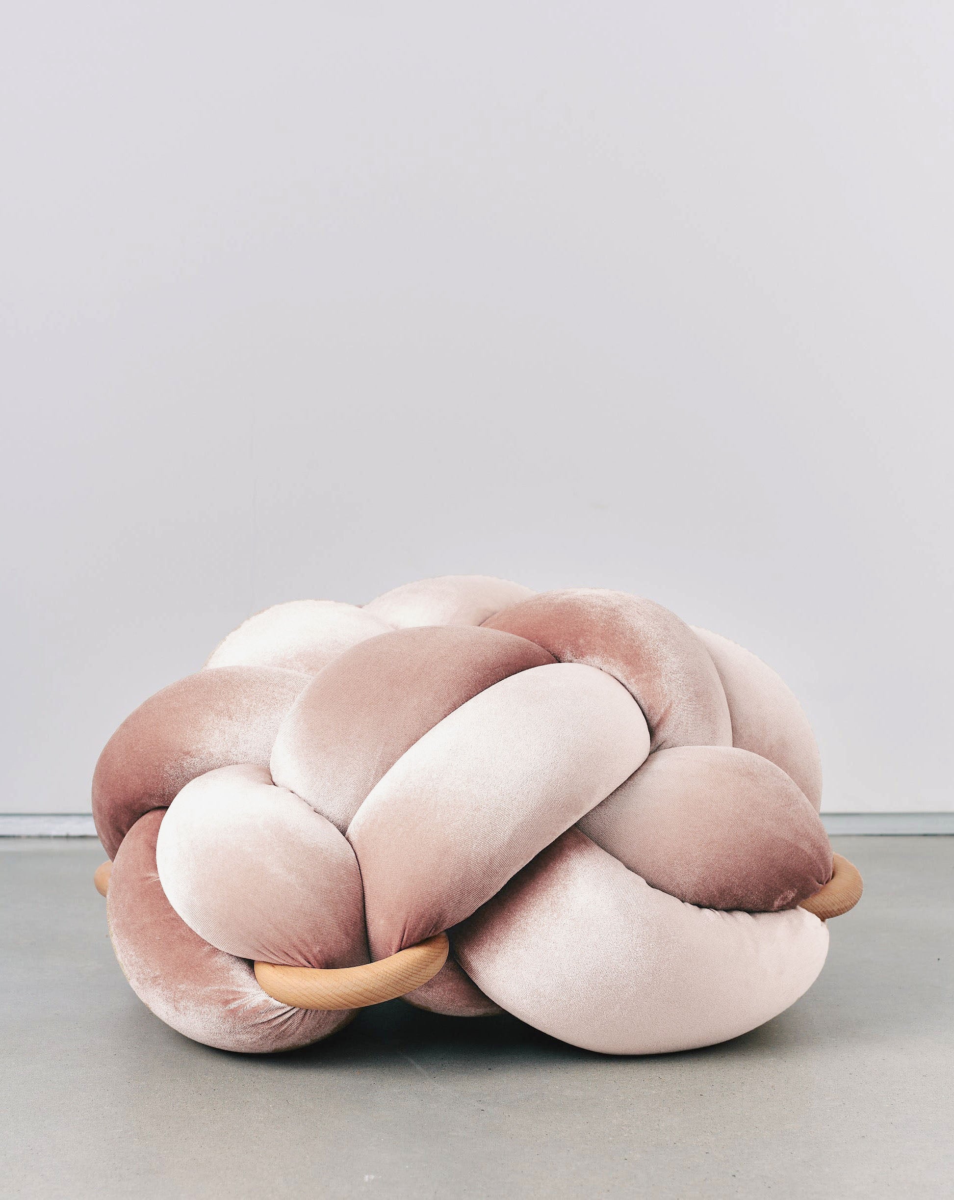 (M) Blush Pink Velvet Knot Floor Cushion